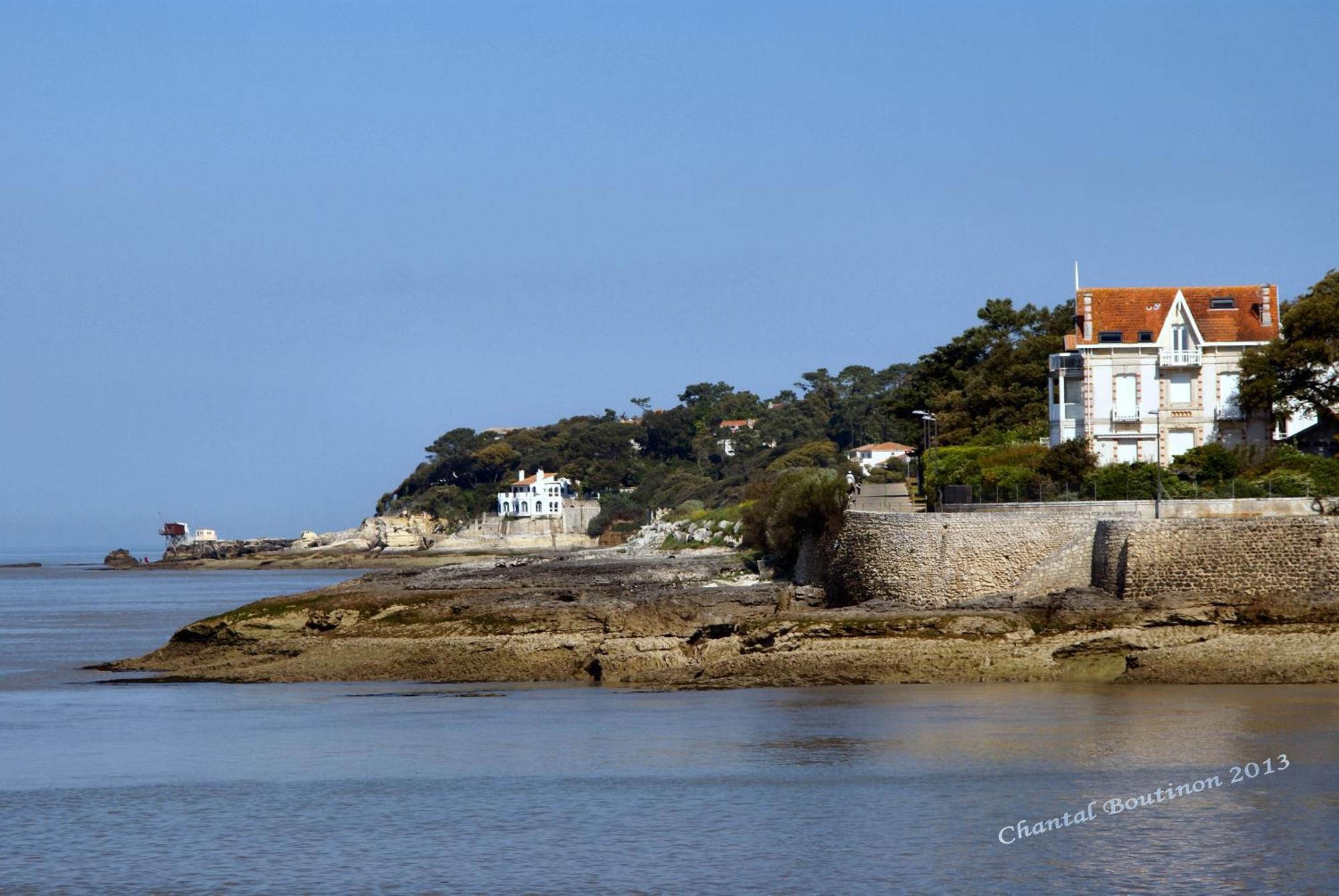 Chambre D'Hotes "Les Volets Bleus" - Villa L'Olivier Cote Mer 보-쉬르-메르 외부 사진